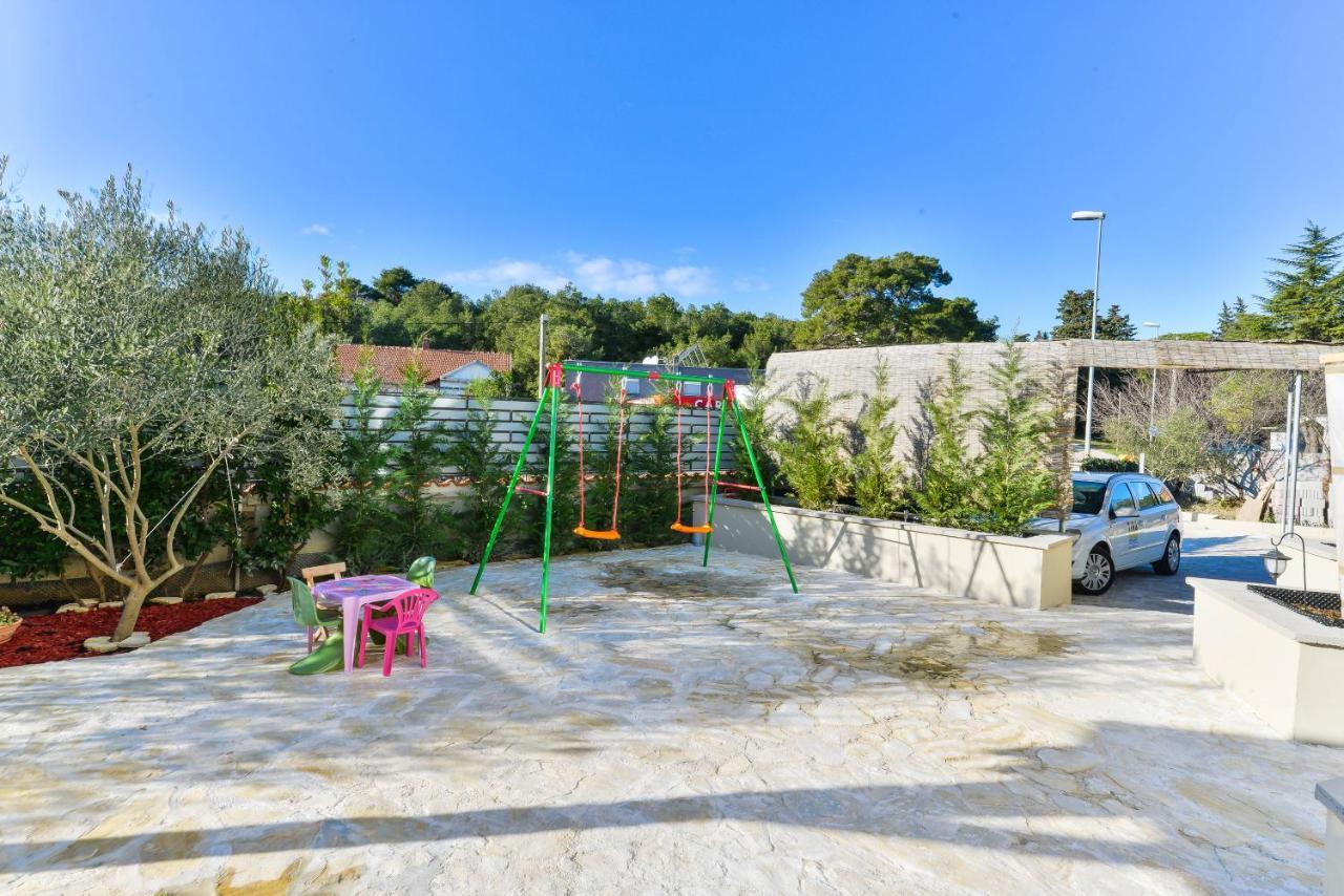 Villa Niko With Private Swimming Pool Zadar Bagian luar foto