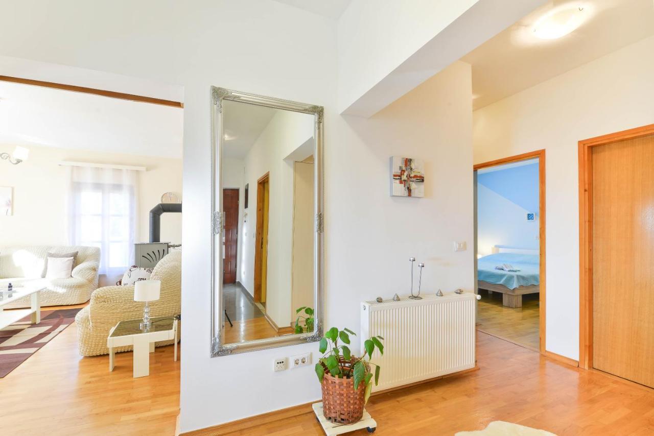 Villa Niko With Private Swimming Pool Zadar Bagian luar foto